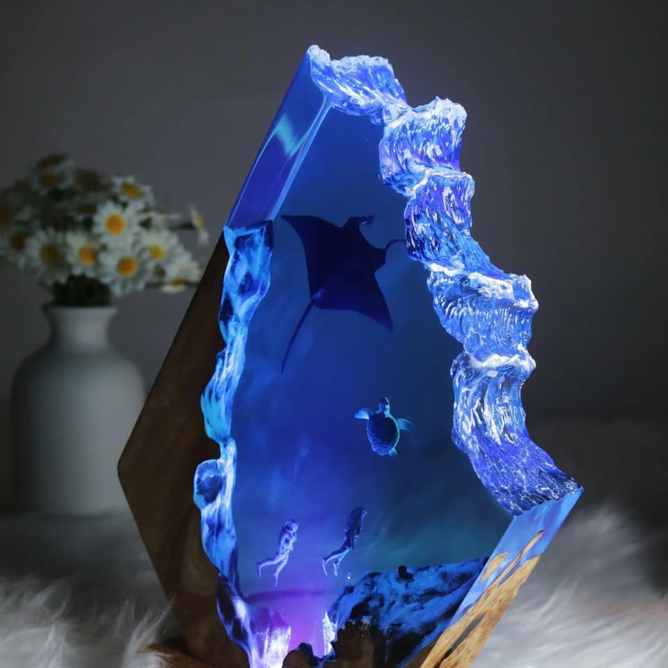 Manta ray, turtle, diver, wood sculpture, epoxy resin lamp（ Best Gift 🎁 ）