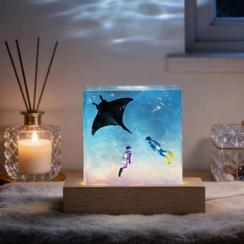 Oceanic Romance Resin Lamp - Manta Ray & Diver Night Light